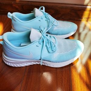 Nike Odyssey React 2 flyknit